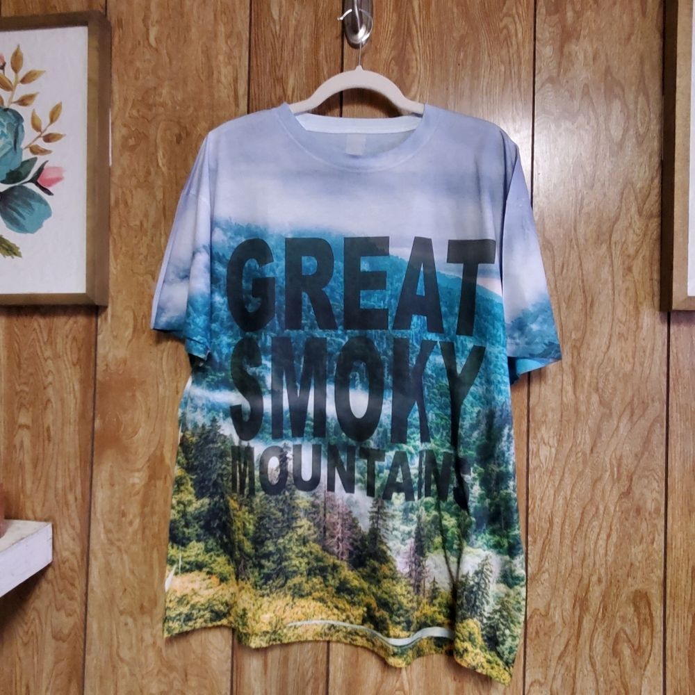 Great Smoky Mountain Graphic T-Shirt | Size L